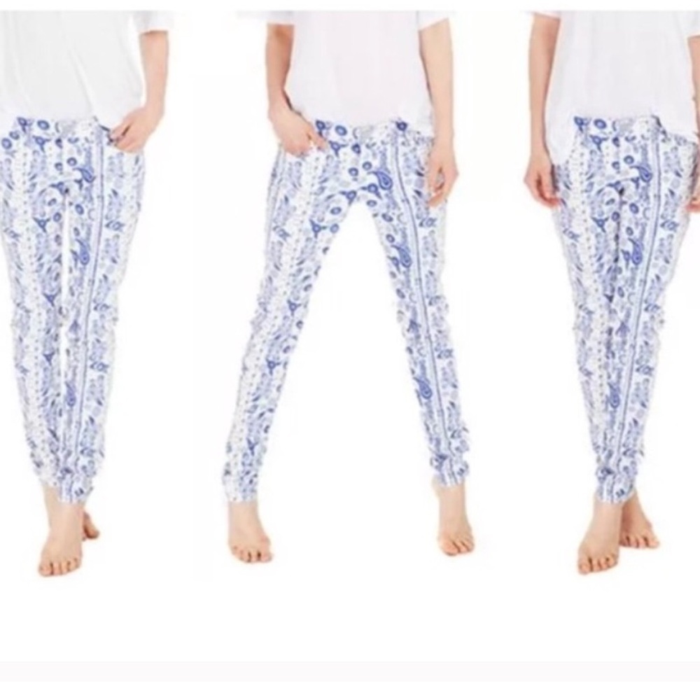 Printed Jeans - Picture 2 of 9